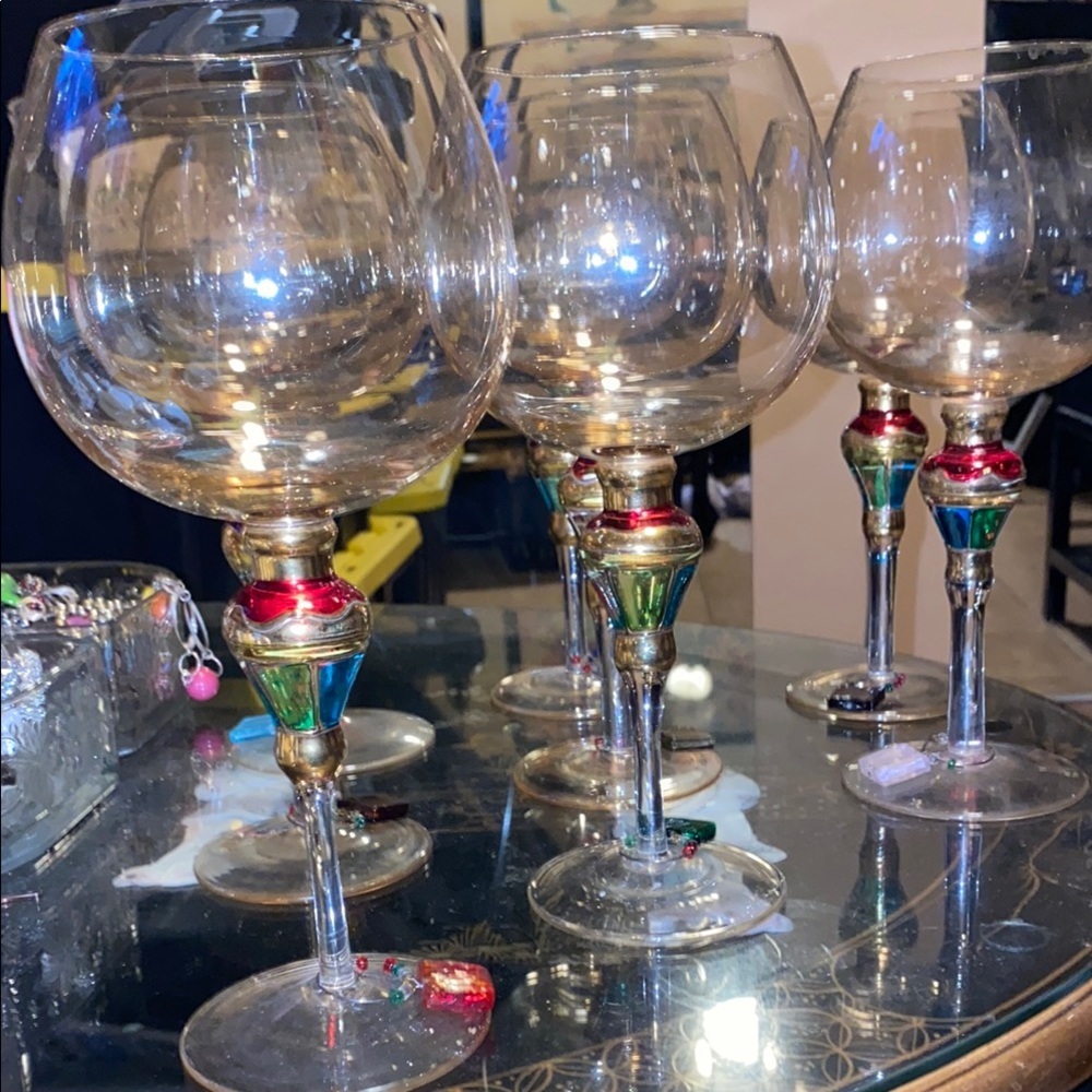 Z Gallery set of 8 Majestic Elegant Wine Glass with Colorful Stems w/wine charms - Picture 2 of 6